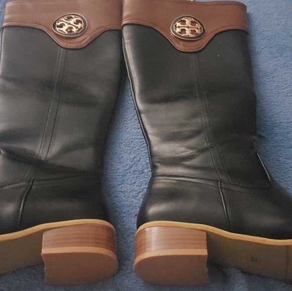 Tory Burch boots - Picture 3 of 6